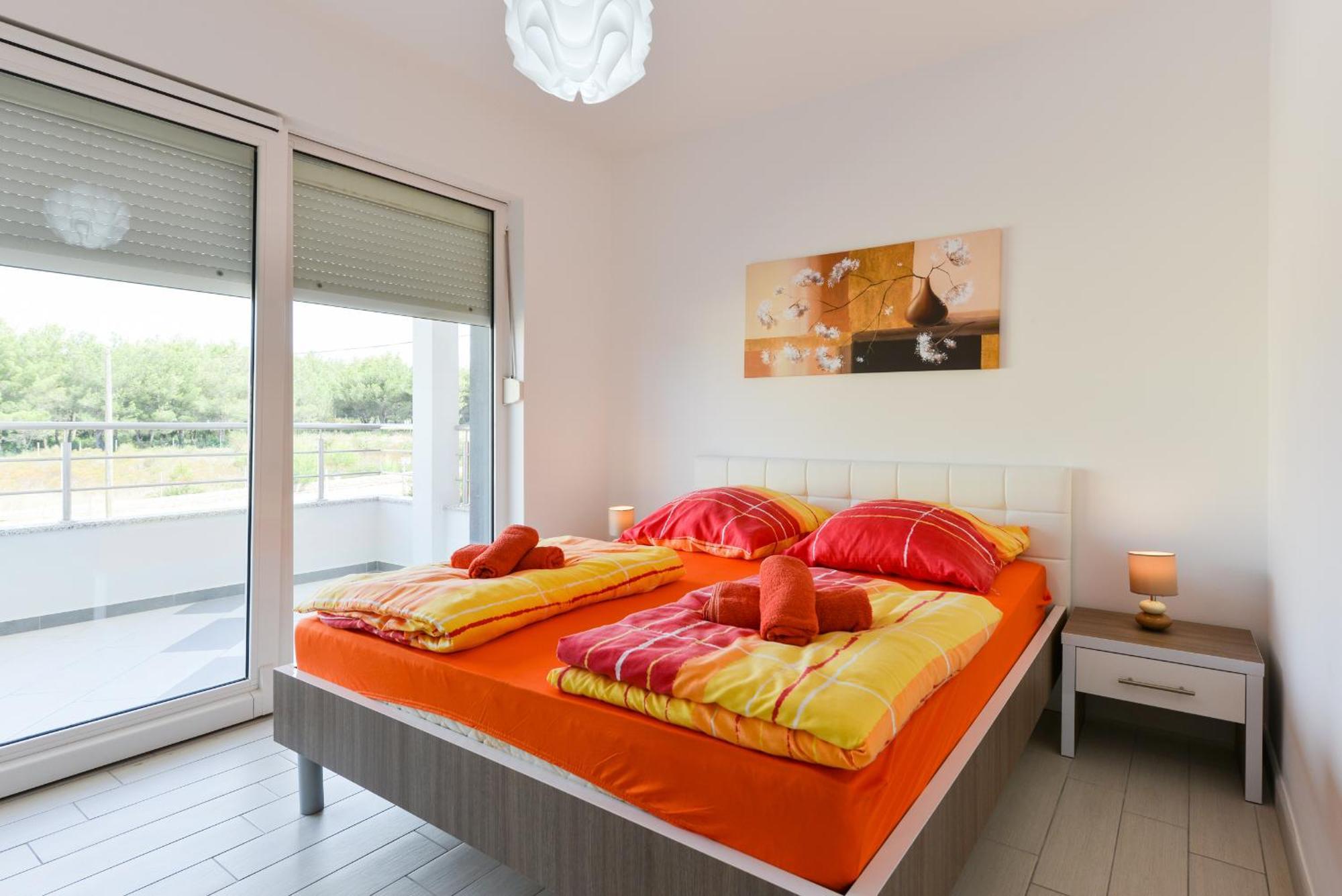 Apartmani Martin Mit Beheiztem Pool With Heated Pool Bibinje Kültér fotó